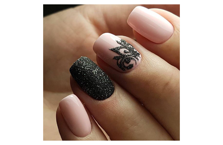 красивый новогодний маникюр 2019