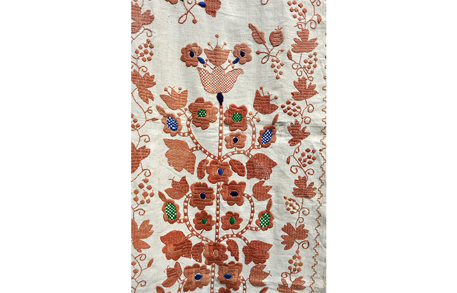 Народная вышивка