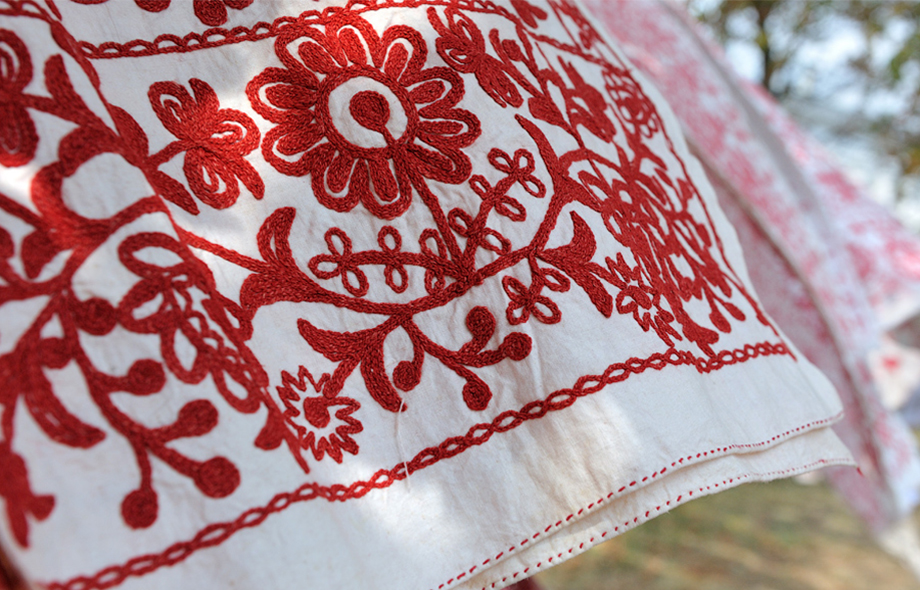 Народная вышивка