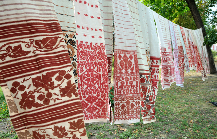 Народная вышивка