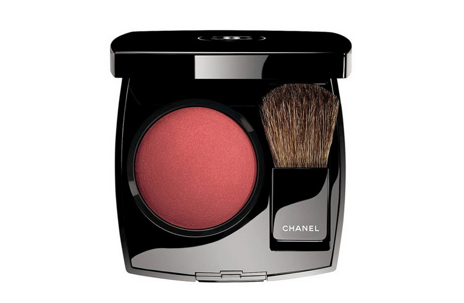 Румяна Chanel Joues Contraste в оттенке Rouge Profond (каштаново-красный). Лимитированный выпуск, €41