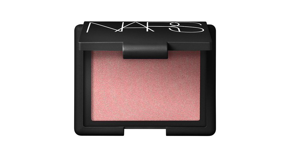 Румяна Orgasm, NARS. Всего одно слово в названии румян определило отношение покупателей к продукту. Вечный бестселлер! Sephora.com, $30