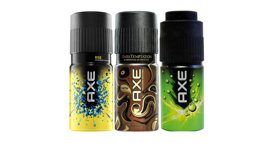 Дезодоранты Axe. В топ их вывела удачная реклама. Только и всего. Ищите в супермаркетах.