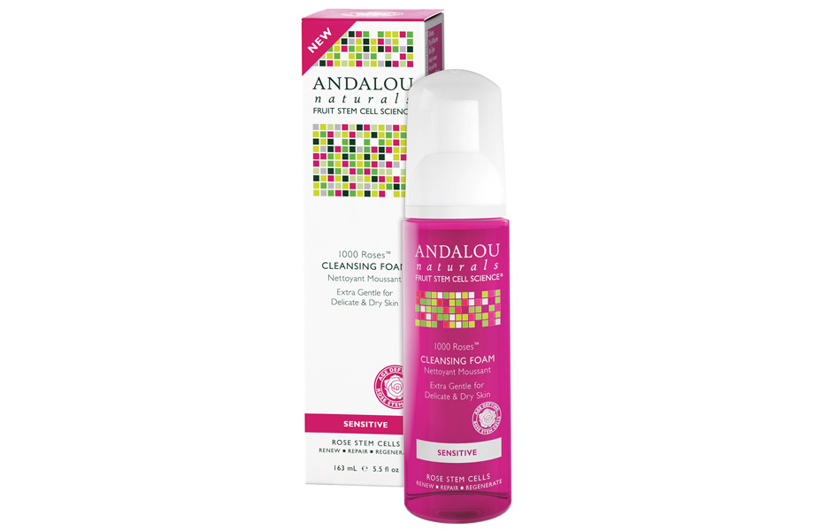 Мягкая очищающая пена 1000 Roses Cleansing Foam, Andalou Naturals. Очень мягкое средство для умывания на основе сока алоэ и дистиллята розы с добавлением розового масла. $11,01