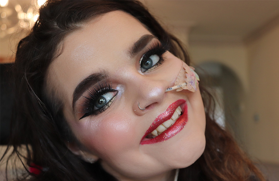 Эмили Джонс