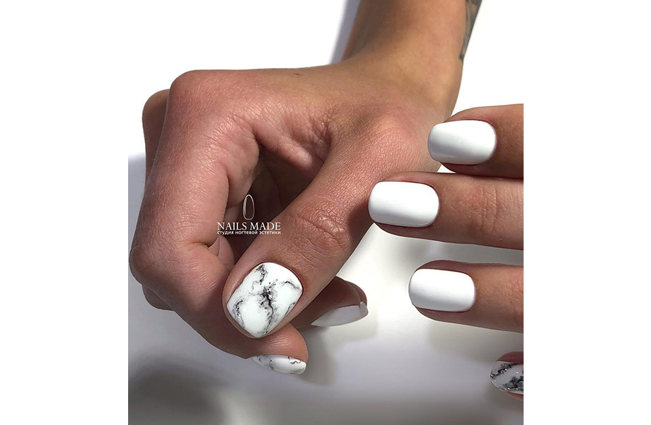 маникюр Мрамор