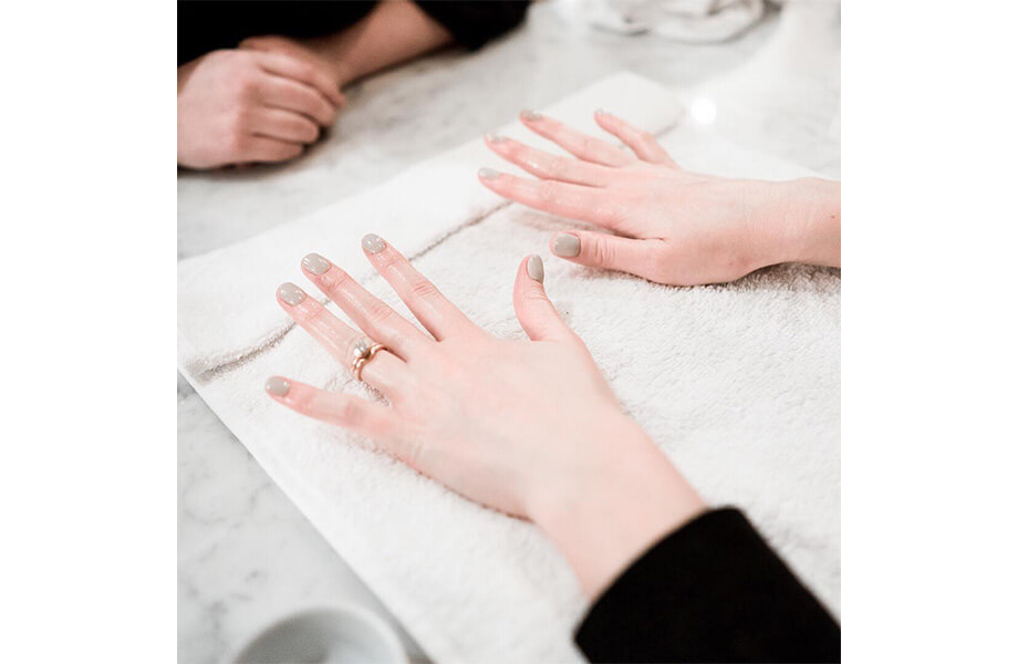 Дебора Липпман