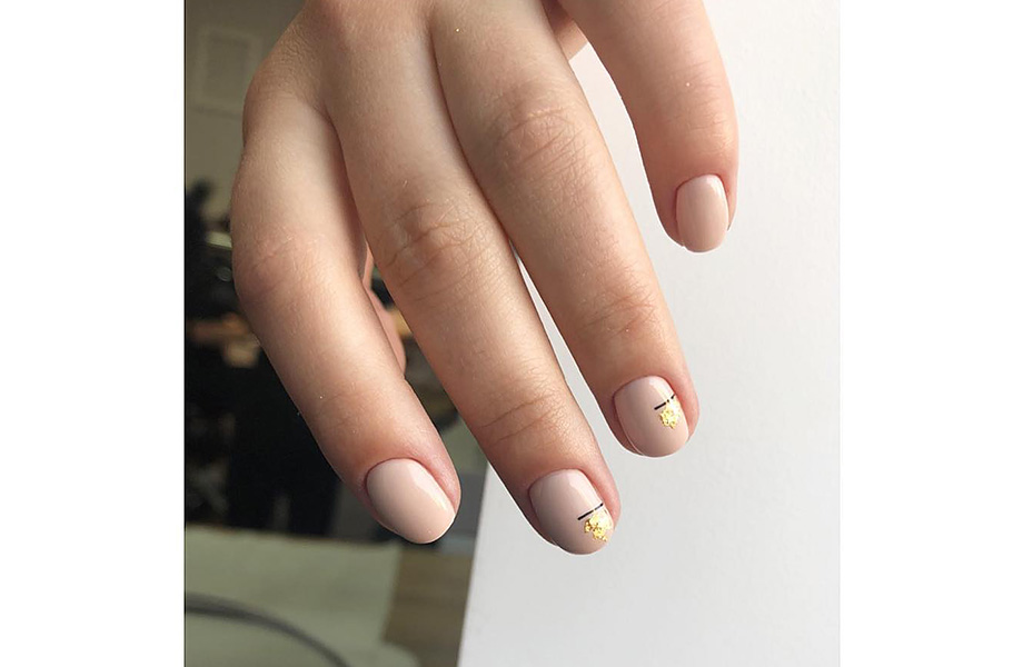 Графический маникюр 2018