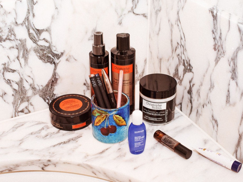 Любимые beauty-cредства Катрин Денев 