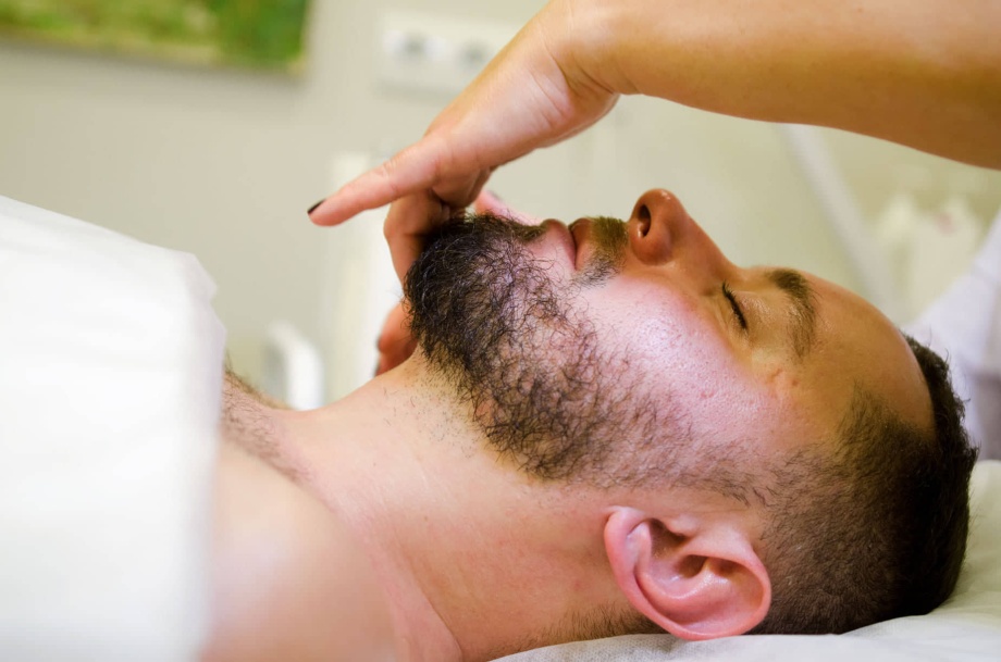 омолаживающий массаж для лица