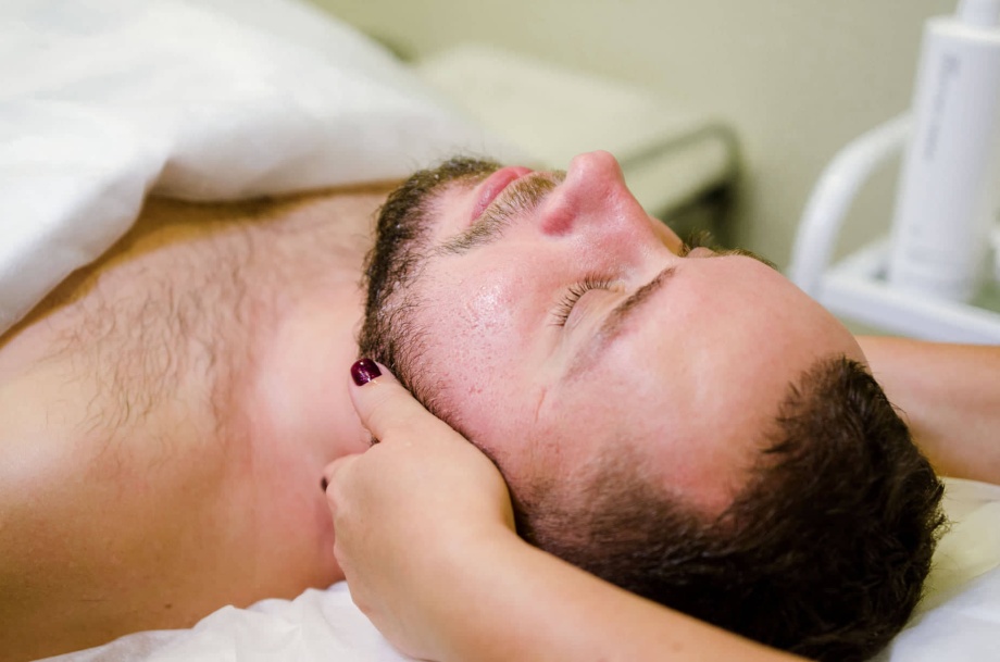 омолаживающий массаж для лица