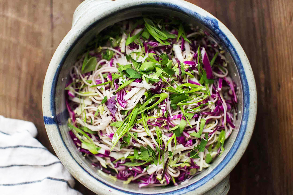 Холодная соба с кольраби