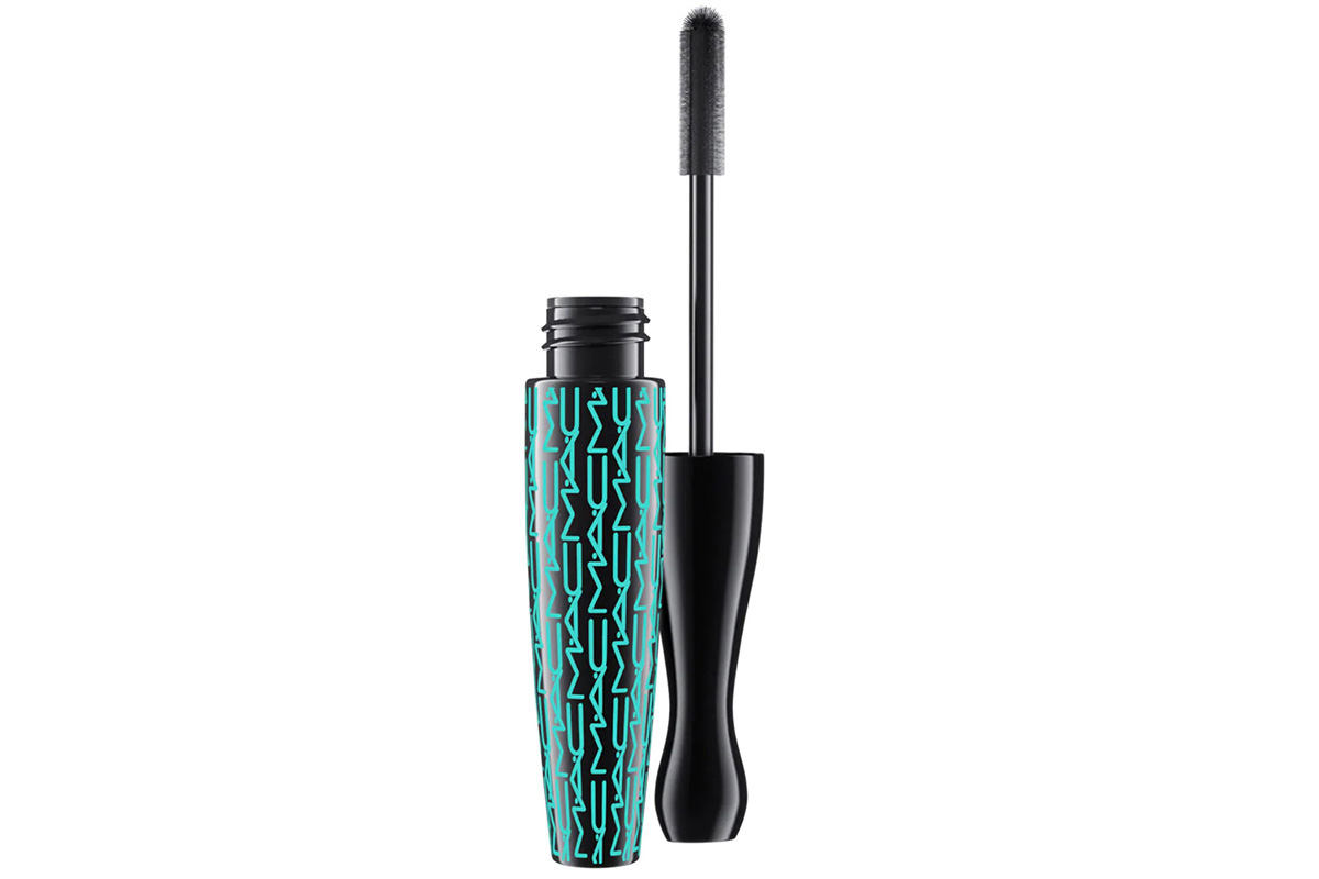 M.A.C. In Extreme Dimension Waterproof Mascara