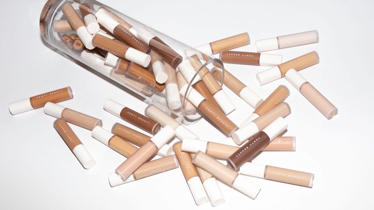 Как правильно скрыть прыщи и синяки под глазами