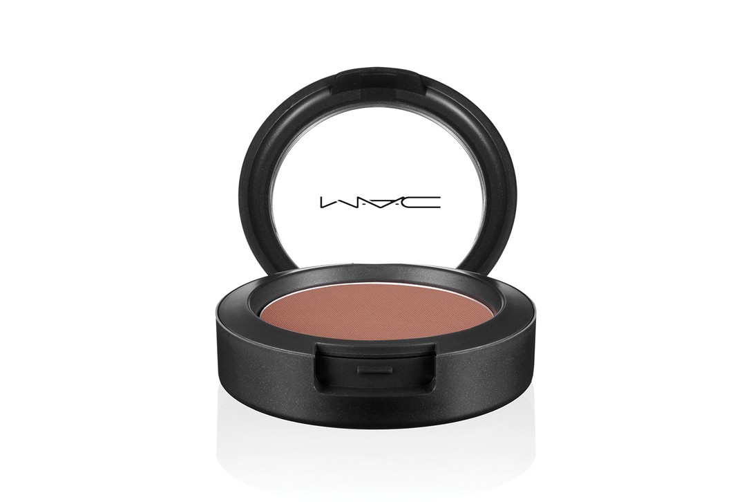 M.A.C представил коллекцию по мотивам сиквела «Малефисенты»