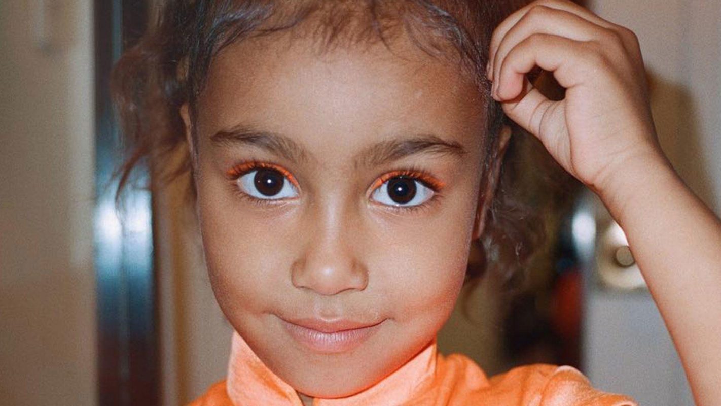 Без макияжа: как Канье Уэст воспитывает дочку