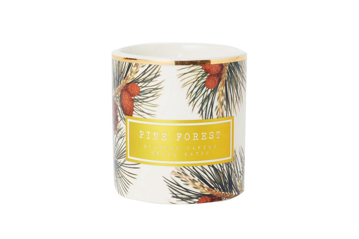 Аромат праздника: 9 лучших новогодних свечей 2019 года