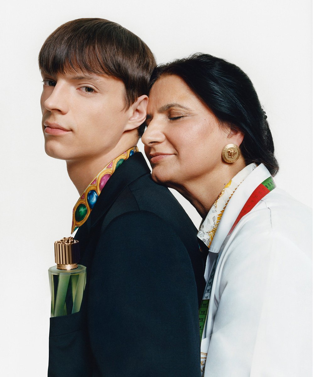 Versace представили коллекцию высокой парфюмерии