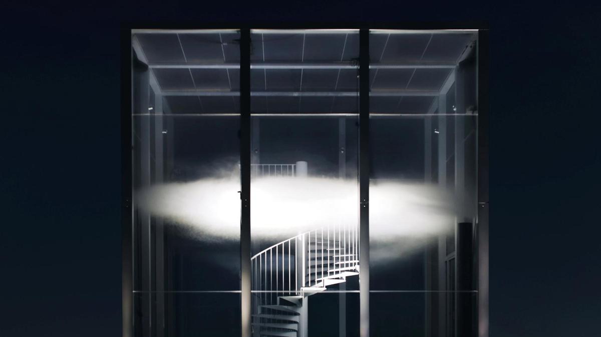 Cartier и Лувр Абу-Даби создали парфюмерную инсталляцию