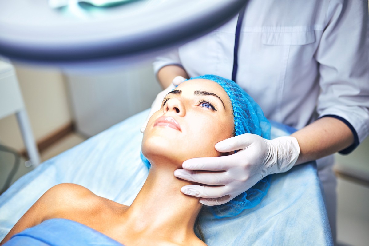 как найти своего косметолога