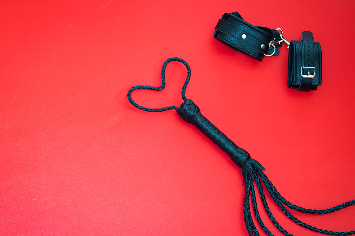 Б’є − значить любить: три причини спробувати БДСМ