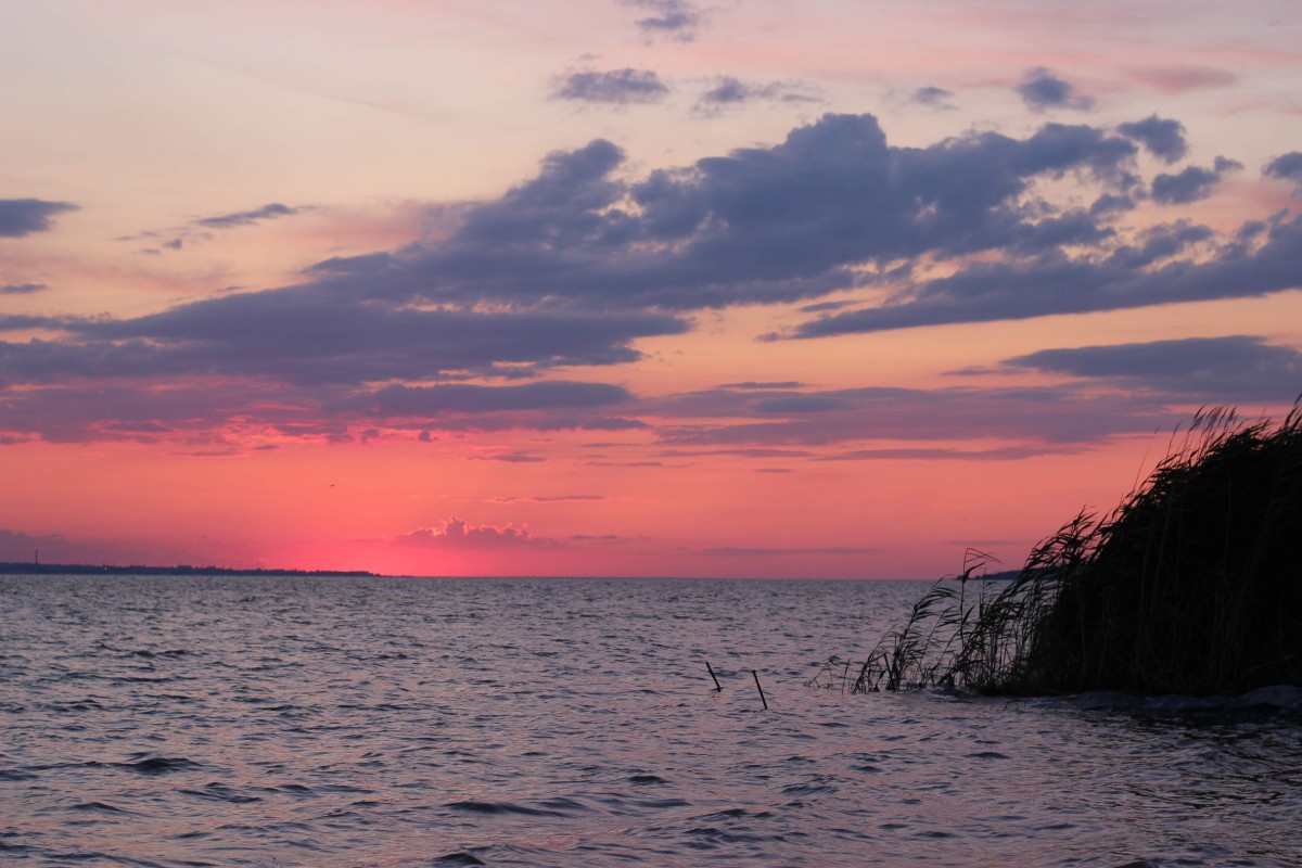 Каролино-Бугаз