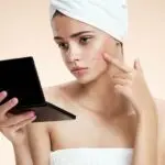 Как гормоны влияют на состояние кожи и почему на лице появляются прыщи?