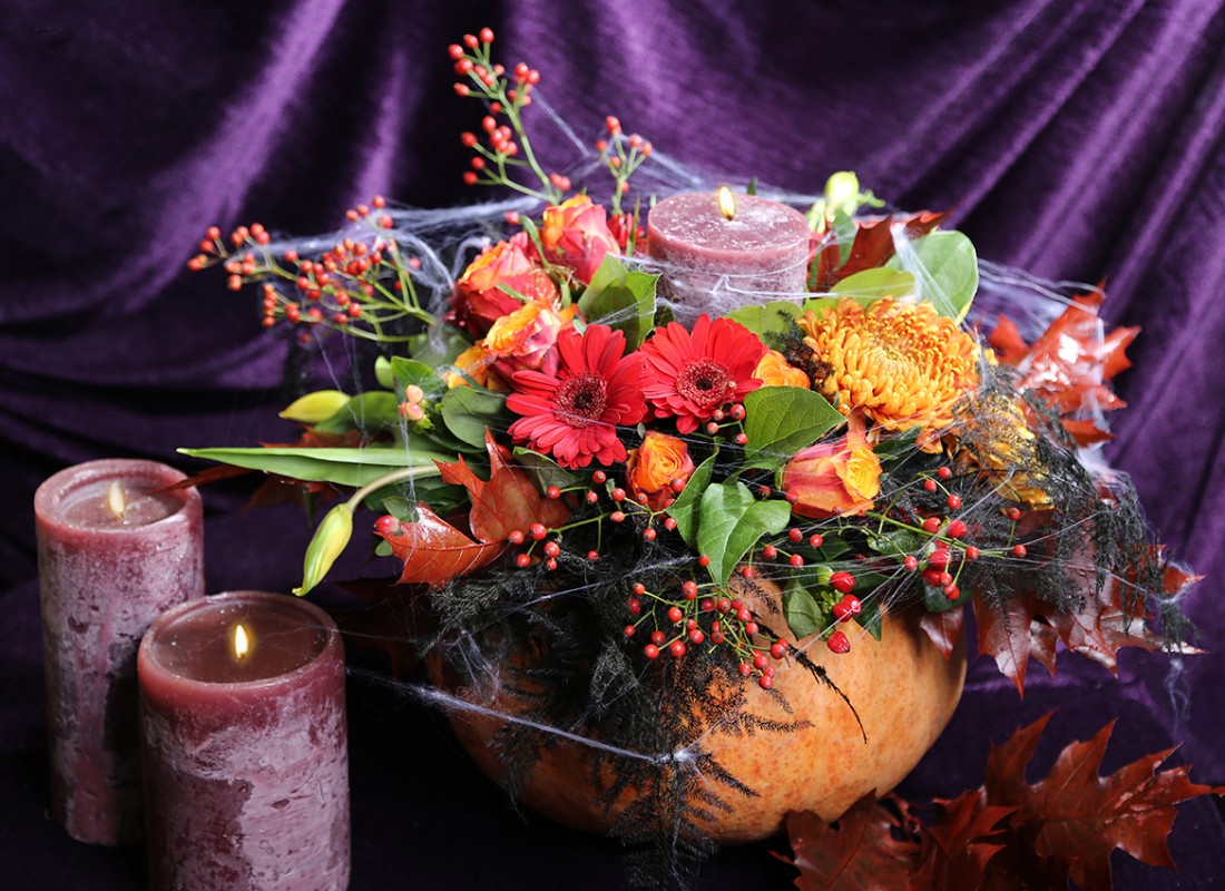 Хэллоуин 2020: “светильник Джека”, тыквы с цветами и декораторы