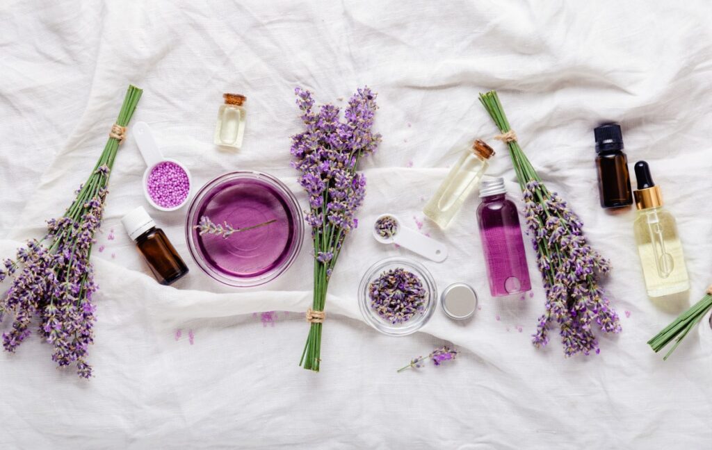Эфирное масло лаванды для лица