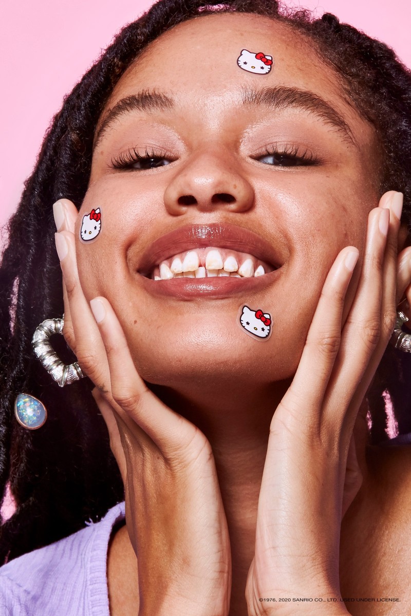 Starface випустив наймиліші патчі від прищів у колаборації з Hello Kitty
