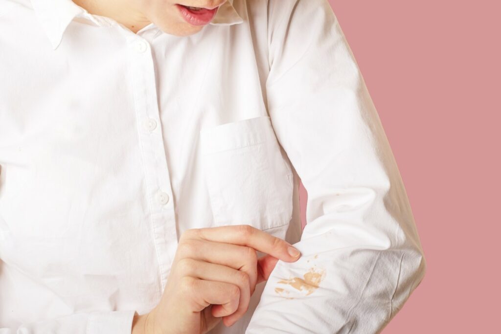 Топ-7 помилок у догляді за одягом та їх рішення від експертів