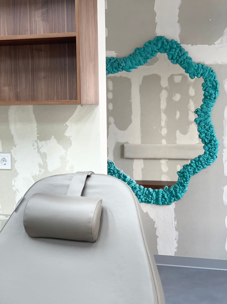 Плюс один: мастерская массажа лица Sculptor открылась на Левом берегу