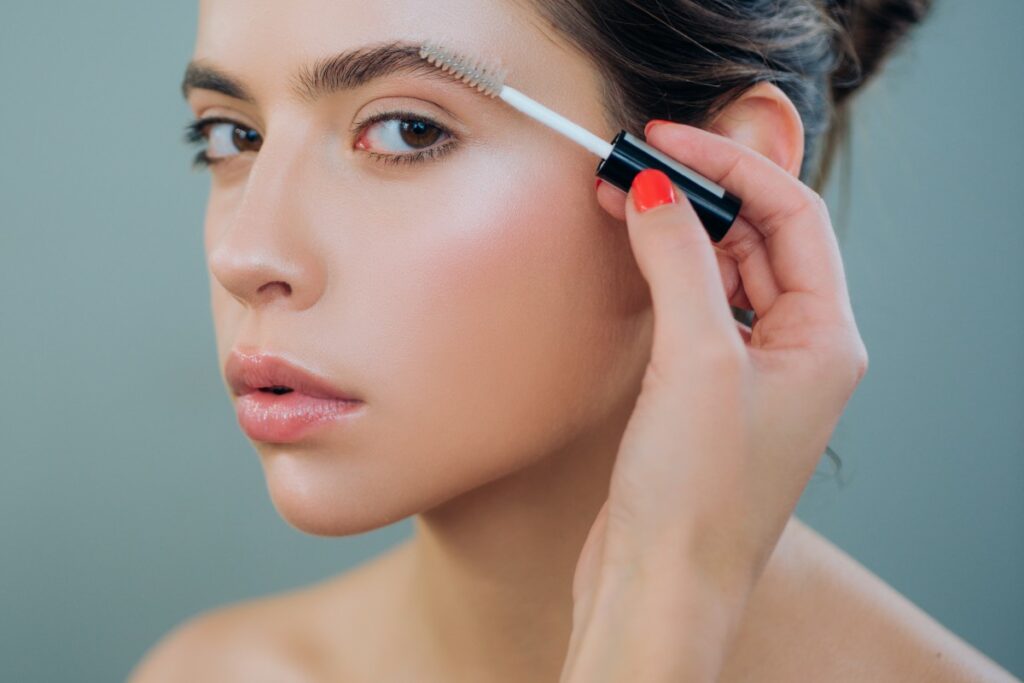 Как быстро отрастить брови: пошаговая инструкция