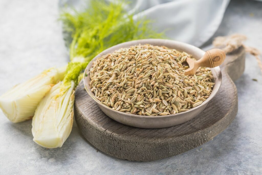 Семена фенхеля: в чем польза и как их применять
