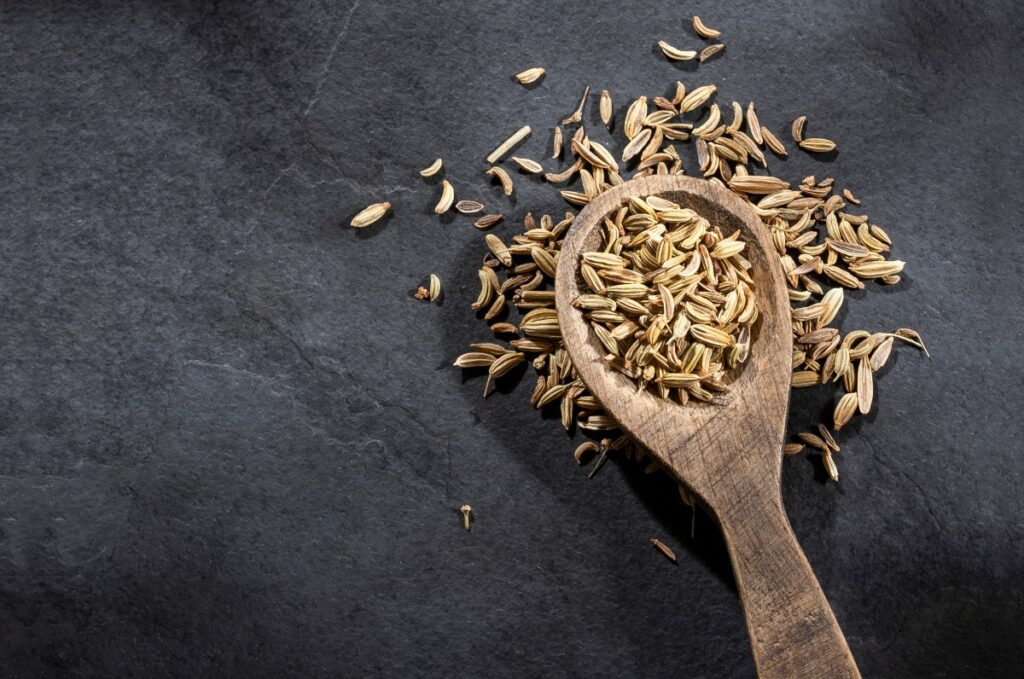 Семена фенхеля: в чем польза и как их применять