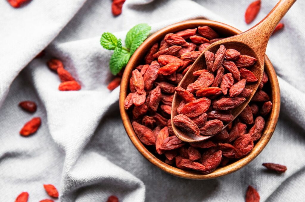 Ягоды годжи: все, что нужно знать о модном суперфуде