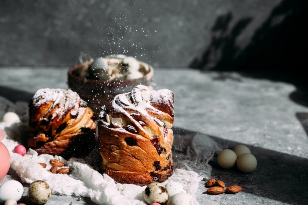 Рецепт паски-краффин с клюквой, изюмом и курагой