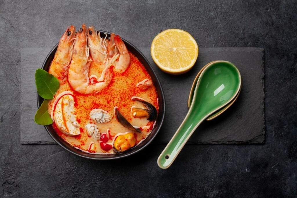 Класичний Том Ям із креветками