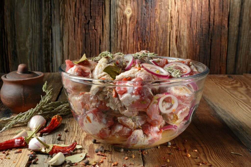 Маринады для шашлыка: ТОП–5 оригинальных рецептов