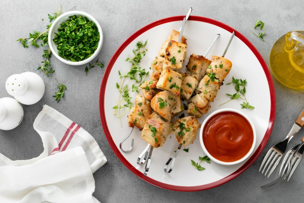 Оригинальный рецепт маринада для шашлыка из киви и лимона