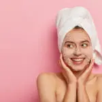 Омолоджувальні маски для обличчя в домашніх умовах: ТОП-4 для всіх типів шкіри