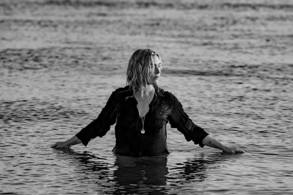 Кейт Уинслет о возрастных изменениях и бьюти-секретах, доступных каждому (интервью)