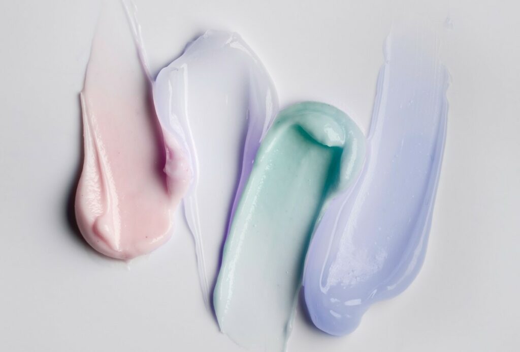 Догляд за підлітковою шкірою у домашніх умовах: поради косметолога