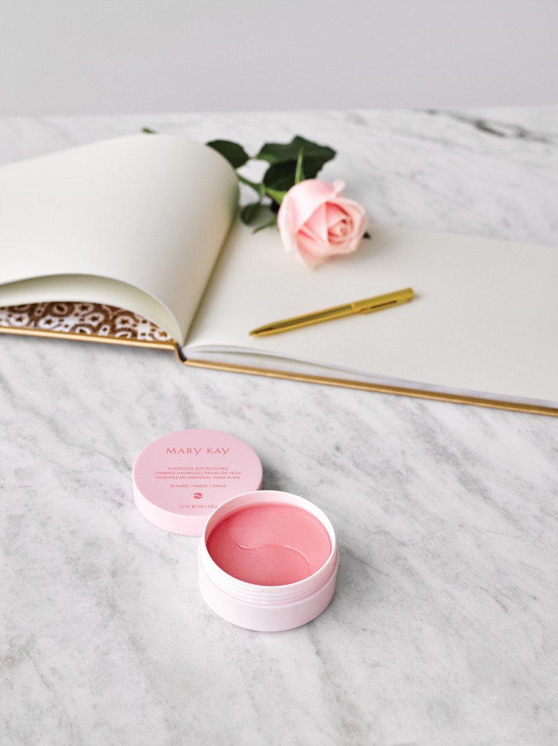 Гидрогелевые патчи под глаза от Mary Kay