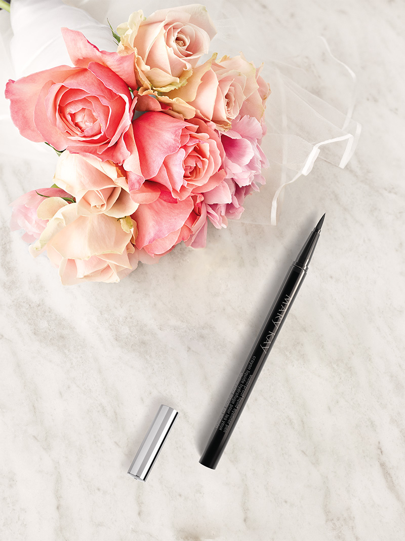 Водостойкая подводка-карандаш для глаз от Mary Kay