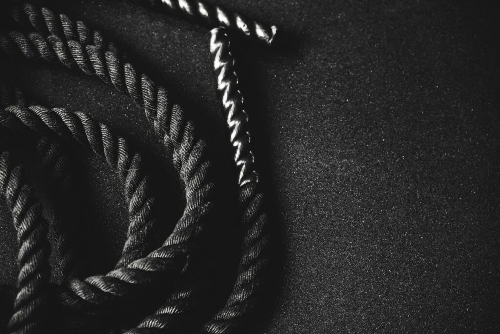 Вправи з канатами: ефективність тренування, як виконувати правильно