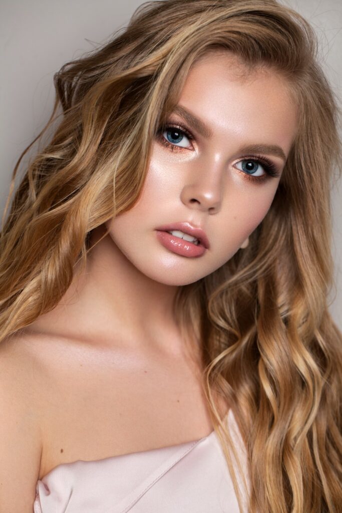 Небрежная укладка для длинных волос: как сделать