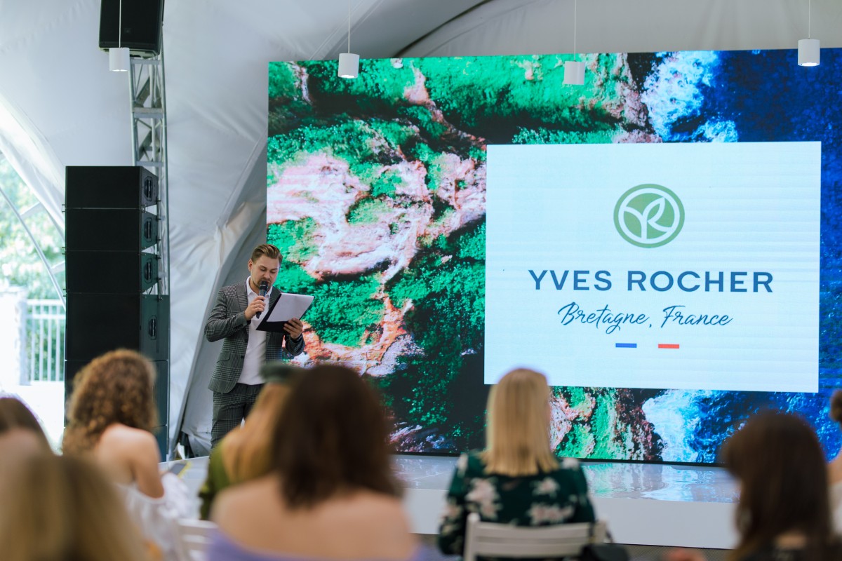 презентація нових гам для очищення шкіри Yves Rocher