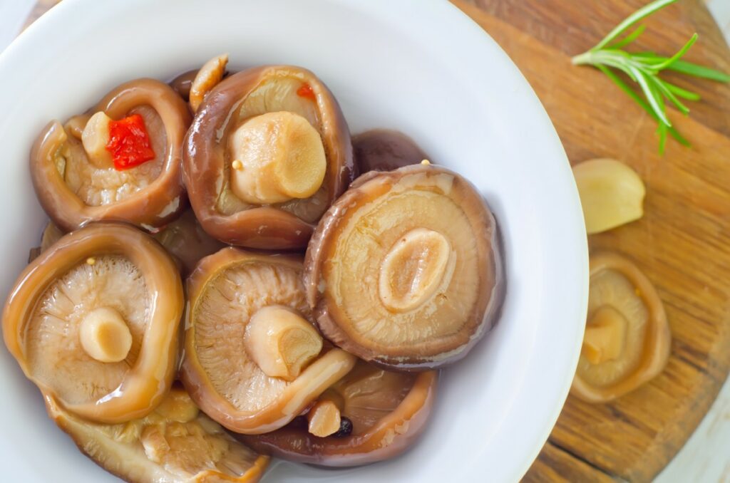 Как засолить грузди горячим способом