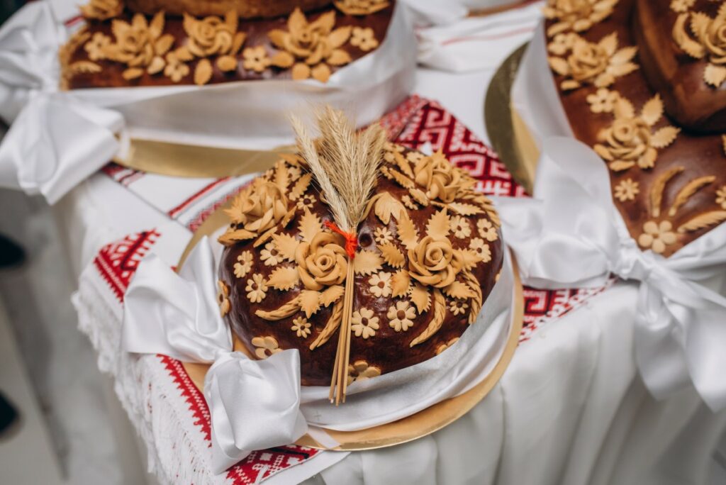 Свадебные традиции и приметы: зачем придерживаться и что это даст